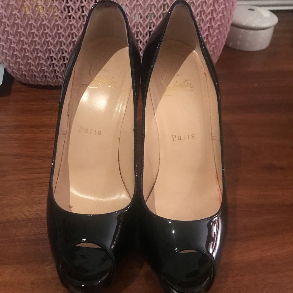 Christian Louboutin Very Prive’ 120 Patent Leather Peep Toe Pumps